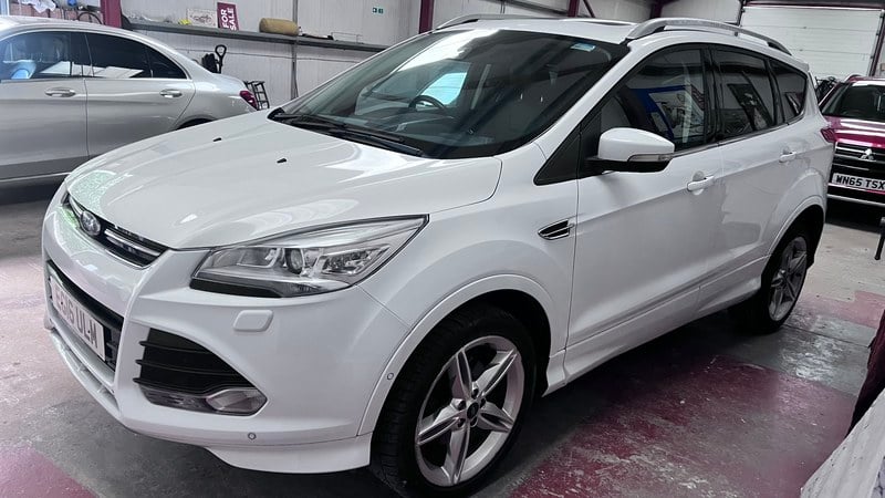 2016 Ford Kuga - 2 2016 Ford Kuga - 2