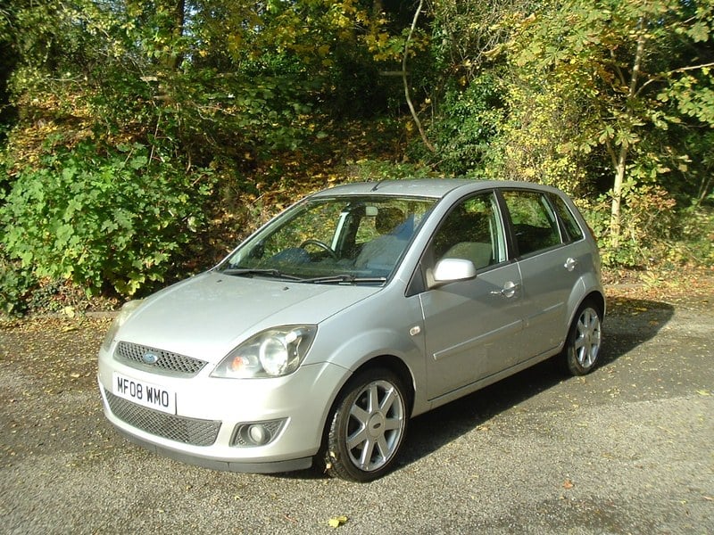 2008 Ford Fiesta - 2 2008 Ford Fiesta - 2