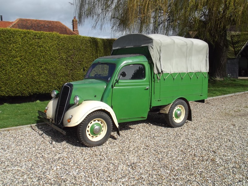 Fordson Half Ton Drop-side truck