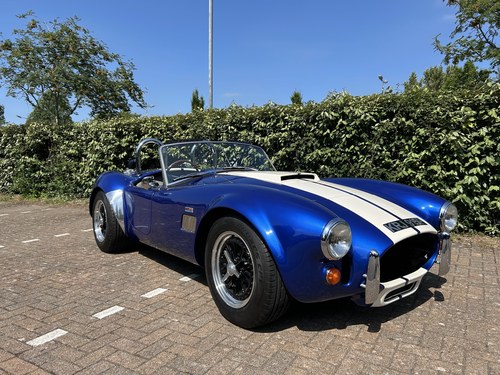 AC Cobra 427