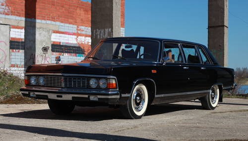 1983 Restored Chaika GAZ-14 limousine for sale. Perfect In vendita