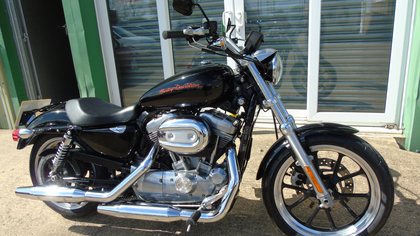 Harley-Davidson XL 883 L Sportster Superlow, Only 9900 Miles