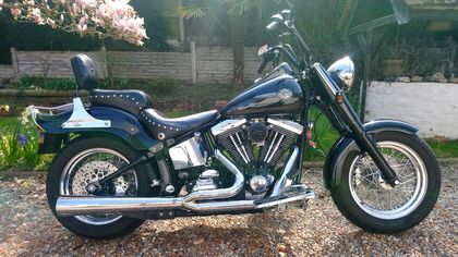Picture of 1991 Harley Davidson Fxstc Softail Custom V Twin