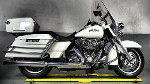 Picture of 2009 Harley-Davidson FLHP Roadking Police 1690, 4k kms - For Sale
