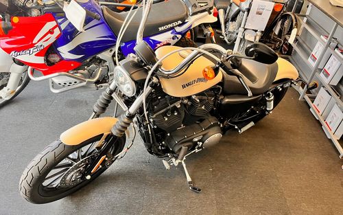 2014 Harley Davidson Sportster 883 599 miles from new (picture 1 of 8)