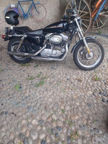 2007 HARLEY DAVIDSON Sportster iron black 883 A vendre