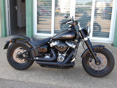 Harley-Davidson FLSL 1745cc Softail Slim 2018, Low Miles Kaufen Bei