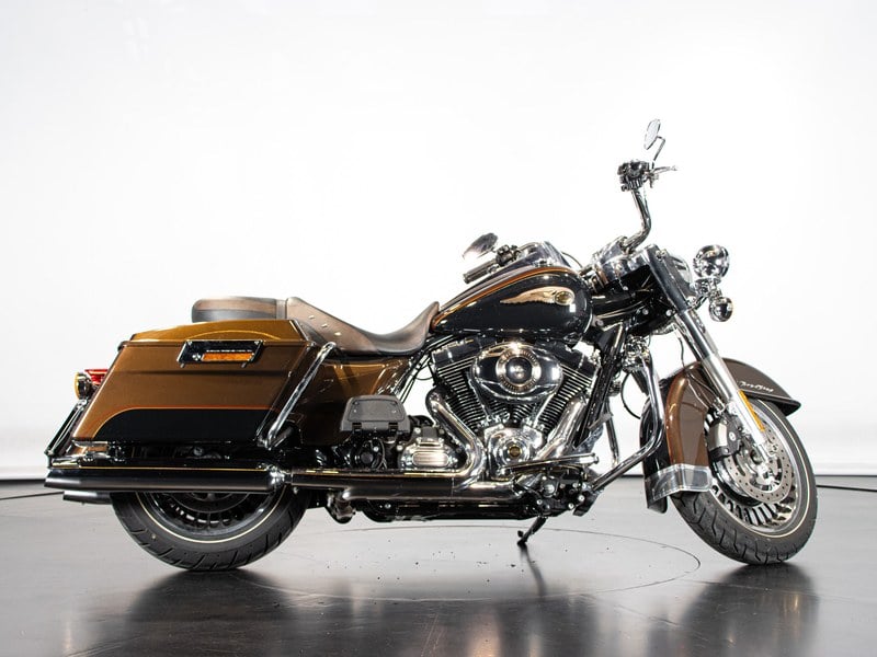 2013 HARLEY DAVIDSON ROAD KING 110TH° ANNIVERSARY