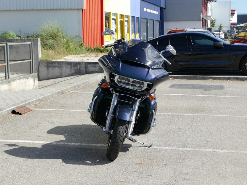 2022 Harley Davidson FL - 2 2022 Harley Davidson FL - 2