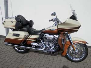2011 Low mileage CVO Road Glide 110 European Spec For Sale (picture 1 of 6)