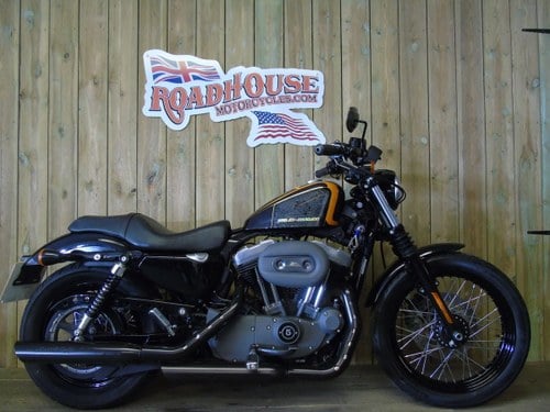 2010 Harley-Davidson XL 1200 N Nightster Only 2700 Miles  In vendita