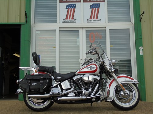 2003 Harley-Davidson FLSTC Heritage Softail Stacked With Extras In vendita