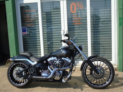 Harley-Davidson 2017 FXSB Breakout 1690cc Only 1 Owner  In vendita