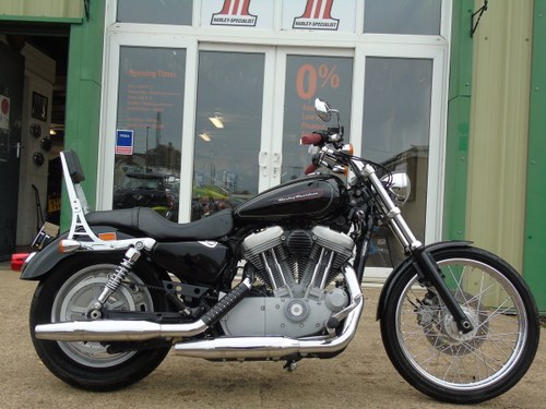 2008 Harley-Davidson XL 883C Sportster Custom Only 3000 Miles In vendita