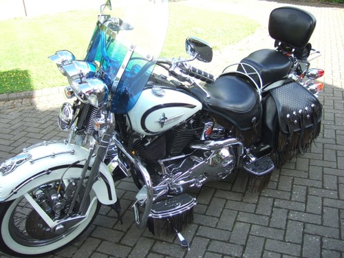 1997 Harley FLSTS Heritage Springer  In vendita
