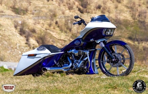 2017 Harley Davidson Road Glide BAGGER In vendita