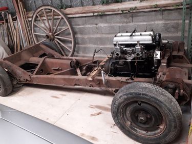 Picture of healey  rolling chassis