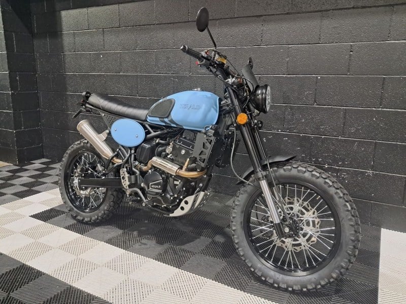 2025 HERALD MAVERICK