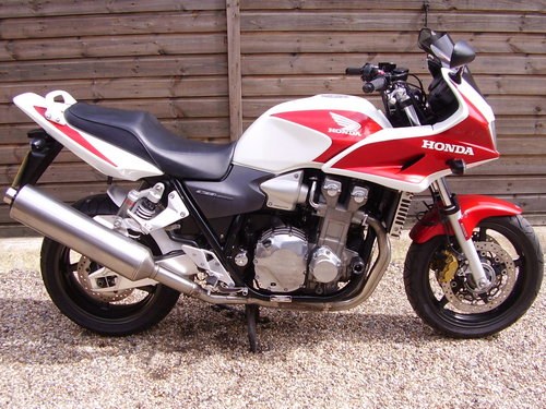 Honda CB1300 SA-5 ABS (3 owners, 12600 miles) 2007 07 Reg SOLD