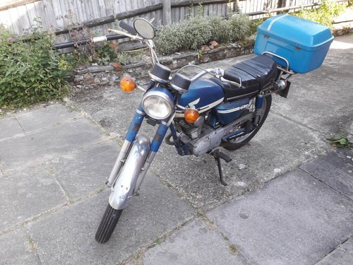 Vintage Honda CB125 from 1972 for sale For Sale