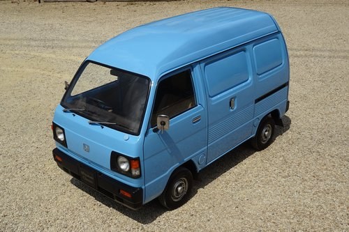 Honda Acty Van – 18,000 Miles/Show Condition VENDUTO