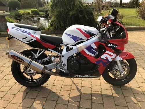 1997 HONDA CBR 900 RR ONLY 6803 MILES FROM NEW  For Sale