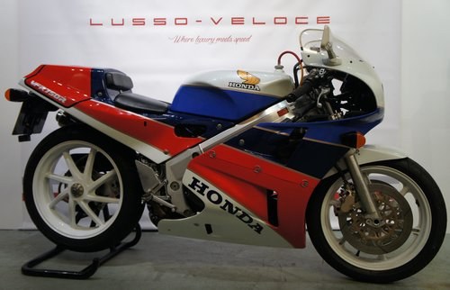 1989 Honda RC30 UK bike 10900 miles Great condition  VENDUTO