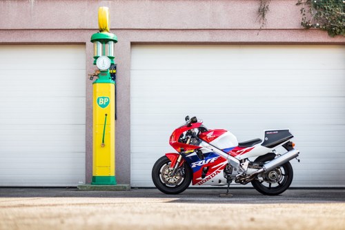 1994 - Honda RC45 RVF750 For Sale by Auction
