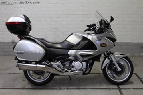 2009 HONDA Deauville NT700 For Sale by Auction