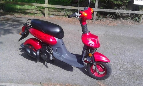 2001 Very rare Sundiro /Honda Mantis moped 2 stroke Kaufen Bei