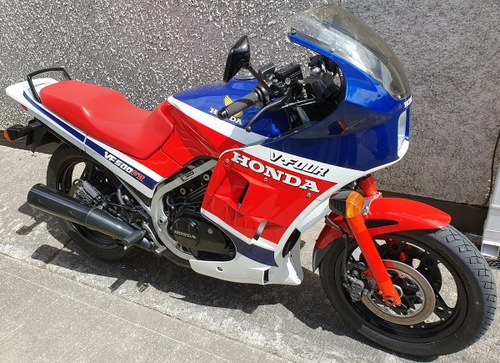 1986 Honda VF500F2 (PC12) SOLD