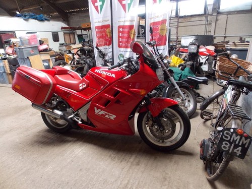 1989 VFR 750F - Barons Tuesday 16th July 2019 In vendita all'asta