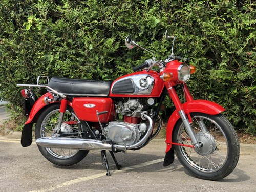 Honda CD 175 1972 Fully Restored In Beautiful Red !!!! For Sale