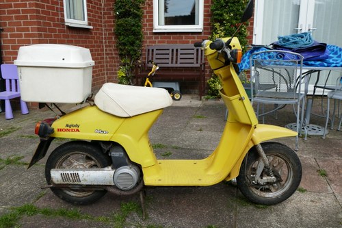 1982 Honda Melody, 49 cc. For Sale by Auction