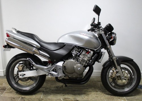 1996 Honda CB 250 F Hornet ONLY 3000 miles VENDU