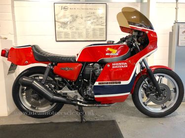 1981 Honda CB750 Phil Read Replica