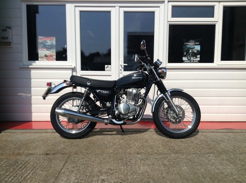 2006 Honda CB400SS. Low Mileage. A2 Licence Compliant For Sale