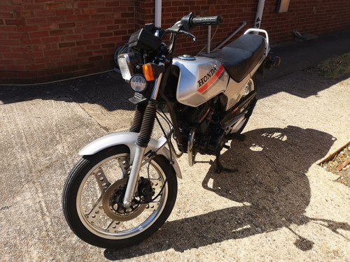 1982 Honda cb125t superdream.  With a box of Honda part For Sale
