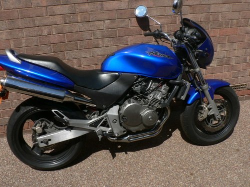 2000 250cc four cylinder Honda Hornet in VGC £1950 In vendita
