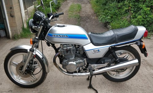 1979 Honda CB400N Super Dream. 20800 miles. Superb. VENDUTO