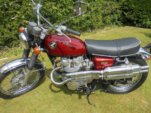 1967 Honda cl450 - show winner  In vendita
