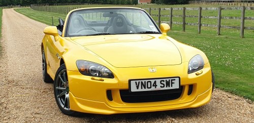 2004 STUNNING  MUGEN  S2000  IN  YELLOW  RARE  COLOUR SOLD