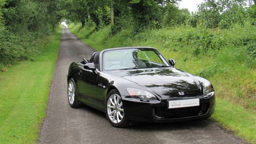 2006  Honda S2000 with low mileage For Sale