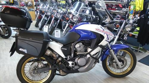 2008 HONDA XL700 TRANSALP. Low mileage. Luggage. VERKAUFT