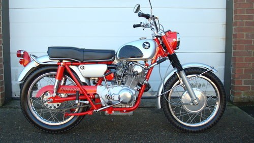 Honda CL77 SCRAMBLER 305 1966-D **6711 MILES** SOLD