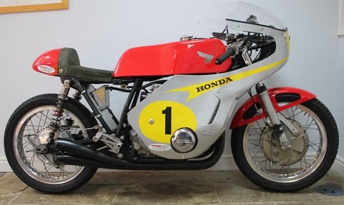 1973 Honda RC181 500 /4 Race Replica With V5C  Race Or Road Ride VENDUTO