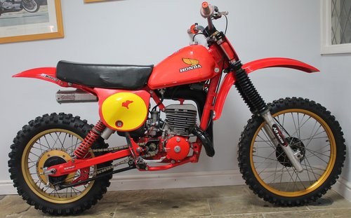1979 Honda CR 250 Red Rocket Moto Cross , Iconic Twin Shock VERKAUFT