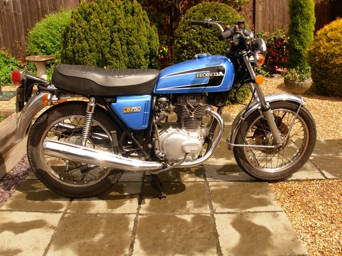 1975 Honda CB250G In vendita