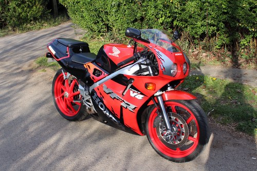 1995 Honda VFR400R NC30 Immaculate condition For Sale
