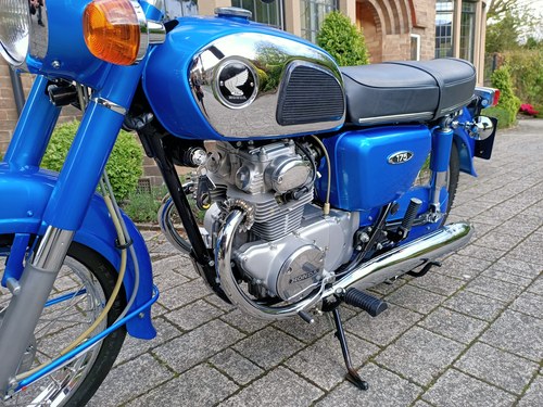 1973 Honda CD175 A4  - Sapphire Candy Blue For Sale